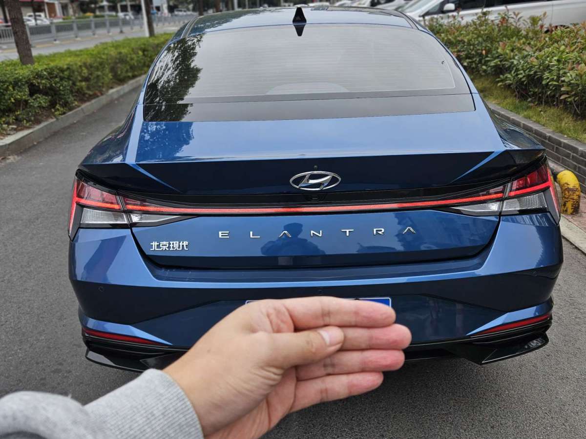 現(xiàn)代 伊蘭特  2022款 1.5L CVT LUX尊貴版圖片