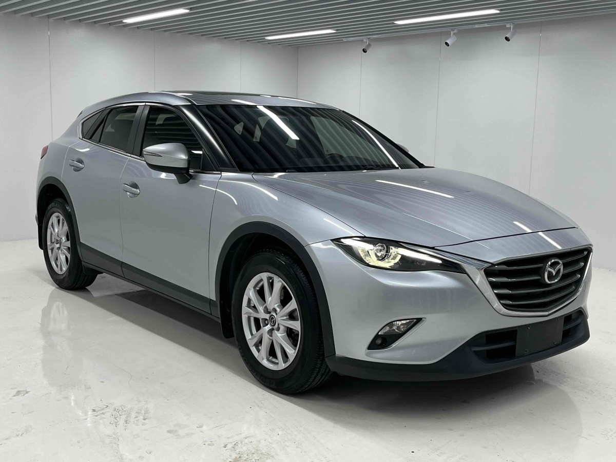 馬自達 CX-4  2016款 2.0L 自動兩驅(qū)藍天品位版圖片