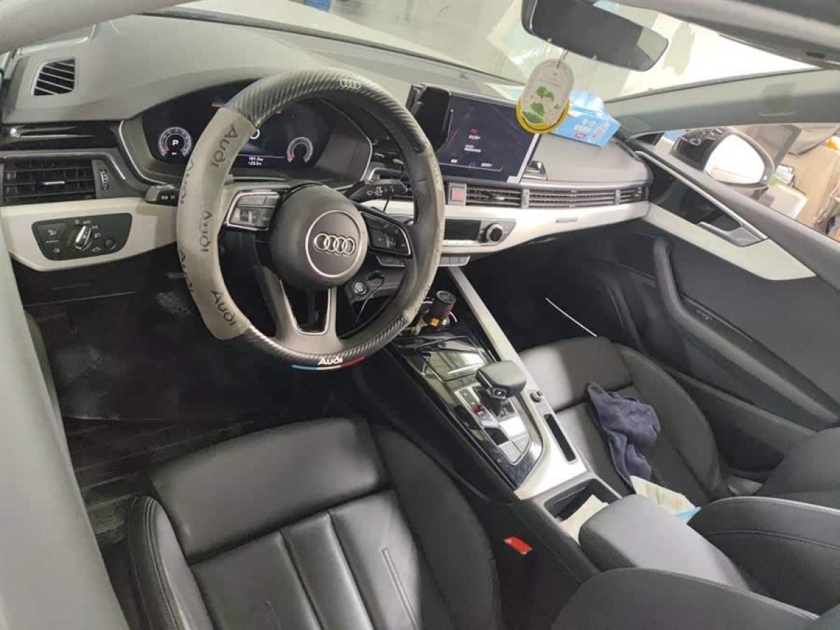 奧迪 奧迪A5  2024款 Sportback 40 TFSI quattro 豪華動感型圖片