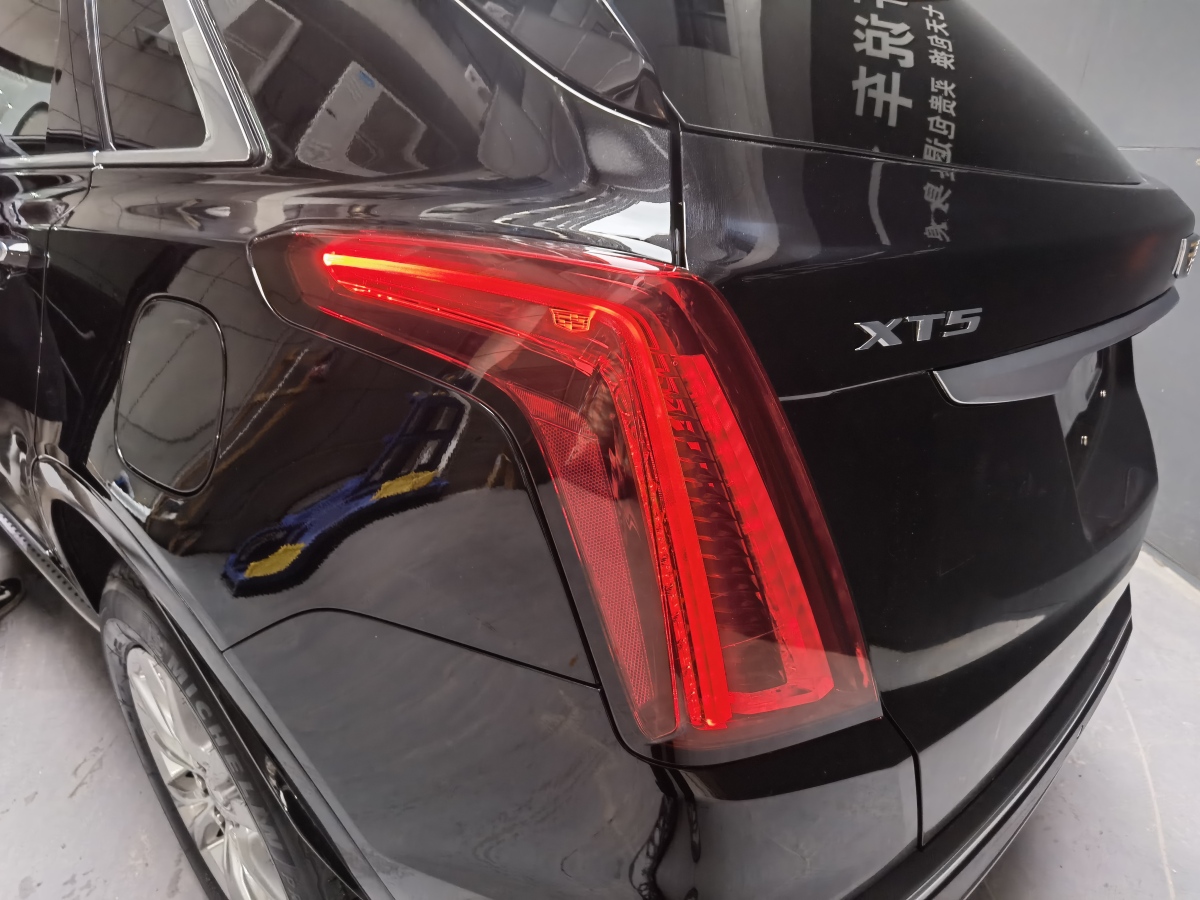 凱迪拉克 XT5  2022款 2.0T 兩驅(qū)豪華型圖片