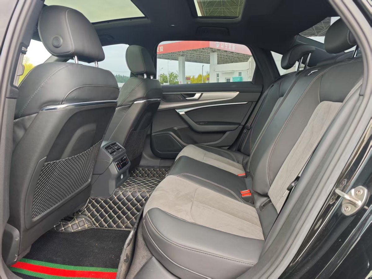 奧迪 奧迪A6L  2021款 45 TFSI quattro 臻選動感型圖片