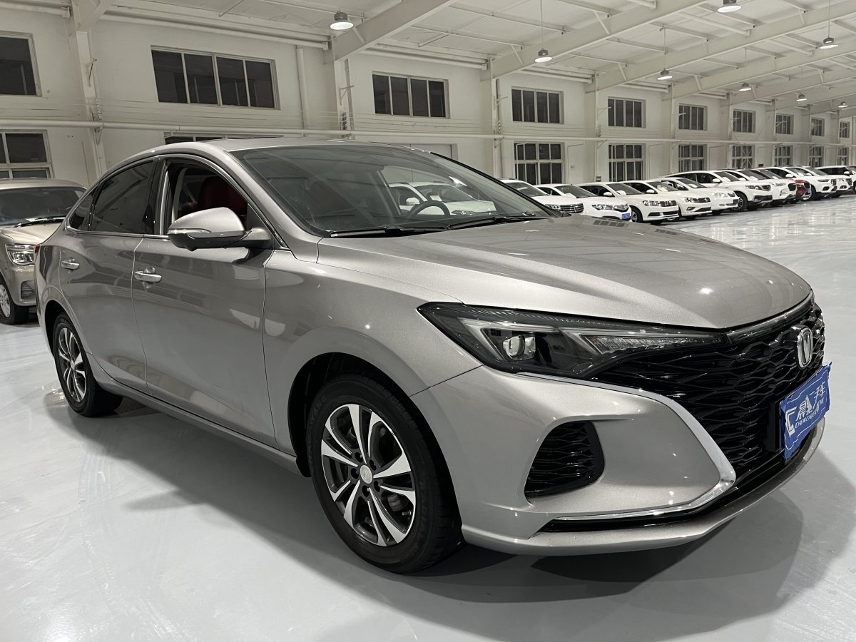 長(zhǎng)安 逸動(dòng)  2021款 PLUS 藍(lán)鯨NE 1.4T GDI DCT尊貴型圖片