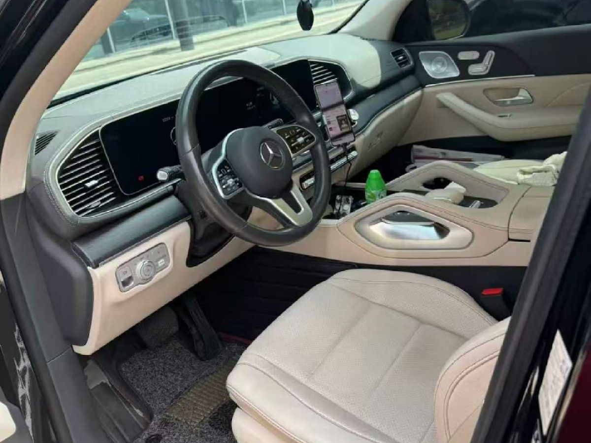 奔馳 奔馳GLE  2020款  GLE 350 4MATIC 時(shí)尚型圖片