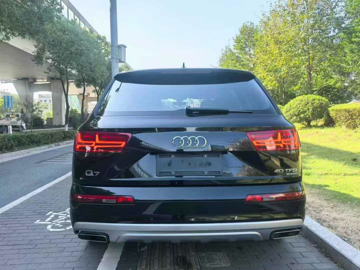 奧迪 奧迪Q5  2017款 Q5 2.0T FSI Premium Plus 美規(guī)版圖片