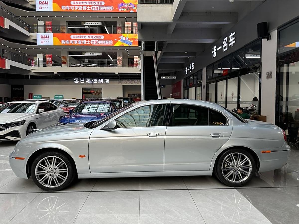 2008年8月捷豹 S-Type  2007款 3.0標(biāo)準(zhǔn)型