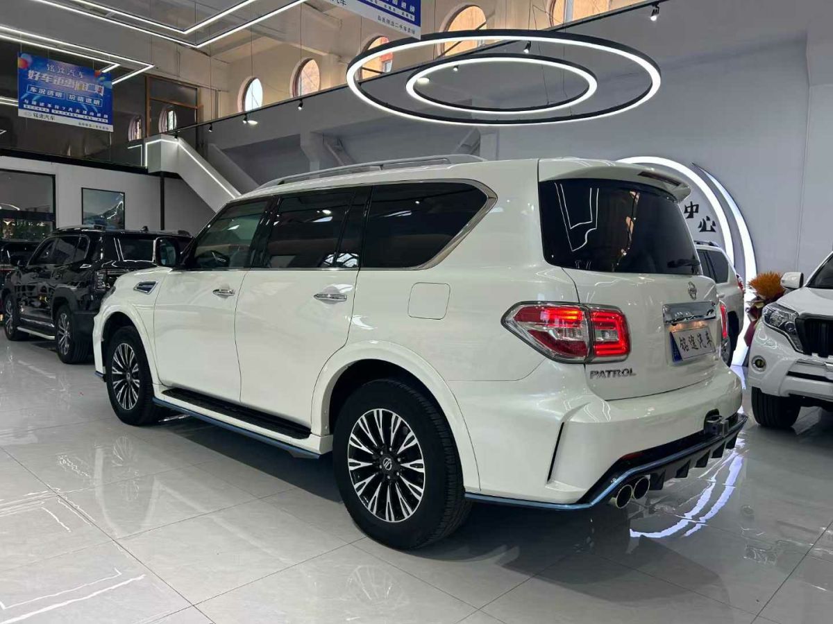 日產(chǎn) 途樂  2018款 4.0L 旗艦型圖片