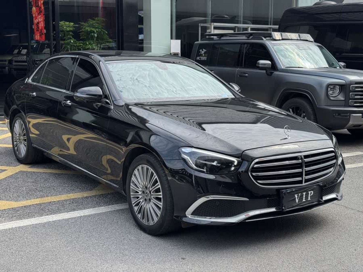 奔馳 奔馳E級  2022款 改款 E 300 L 時尚型圖片