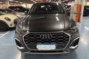 奧迪Q5L 奧迪 40T 時尚動感型