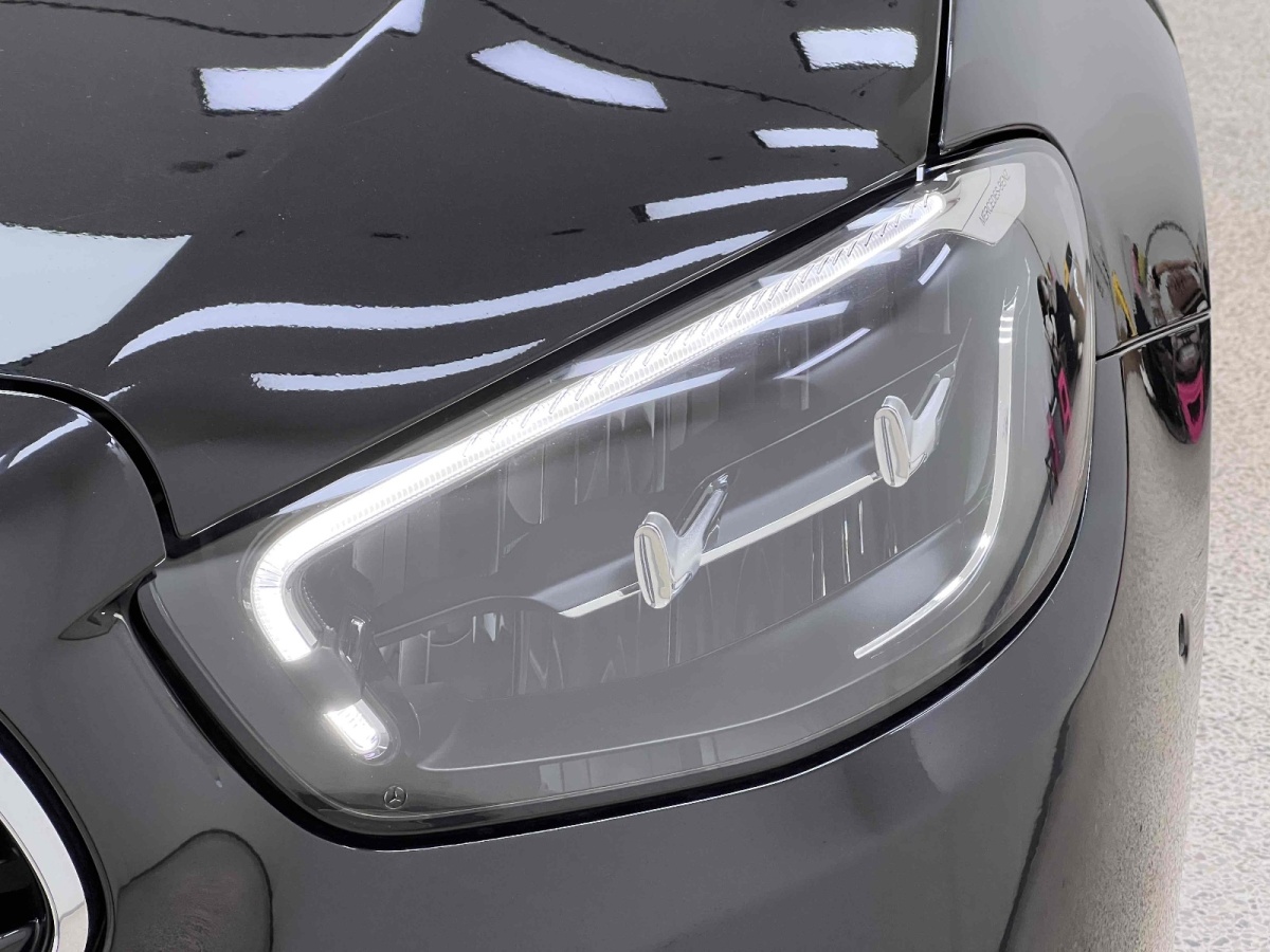 奔馳 奔馳E級(jí)  2021款 改款 E 300 L 豪華型圖片