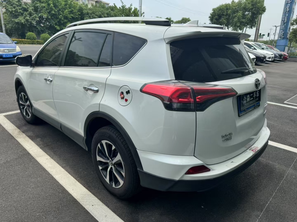 豐田 RAV4  2016款 榮放 2.0L CVT兩驅(qū)舒適版圖片