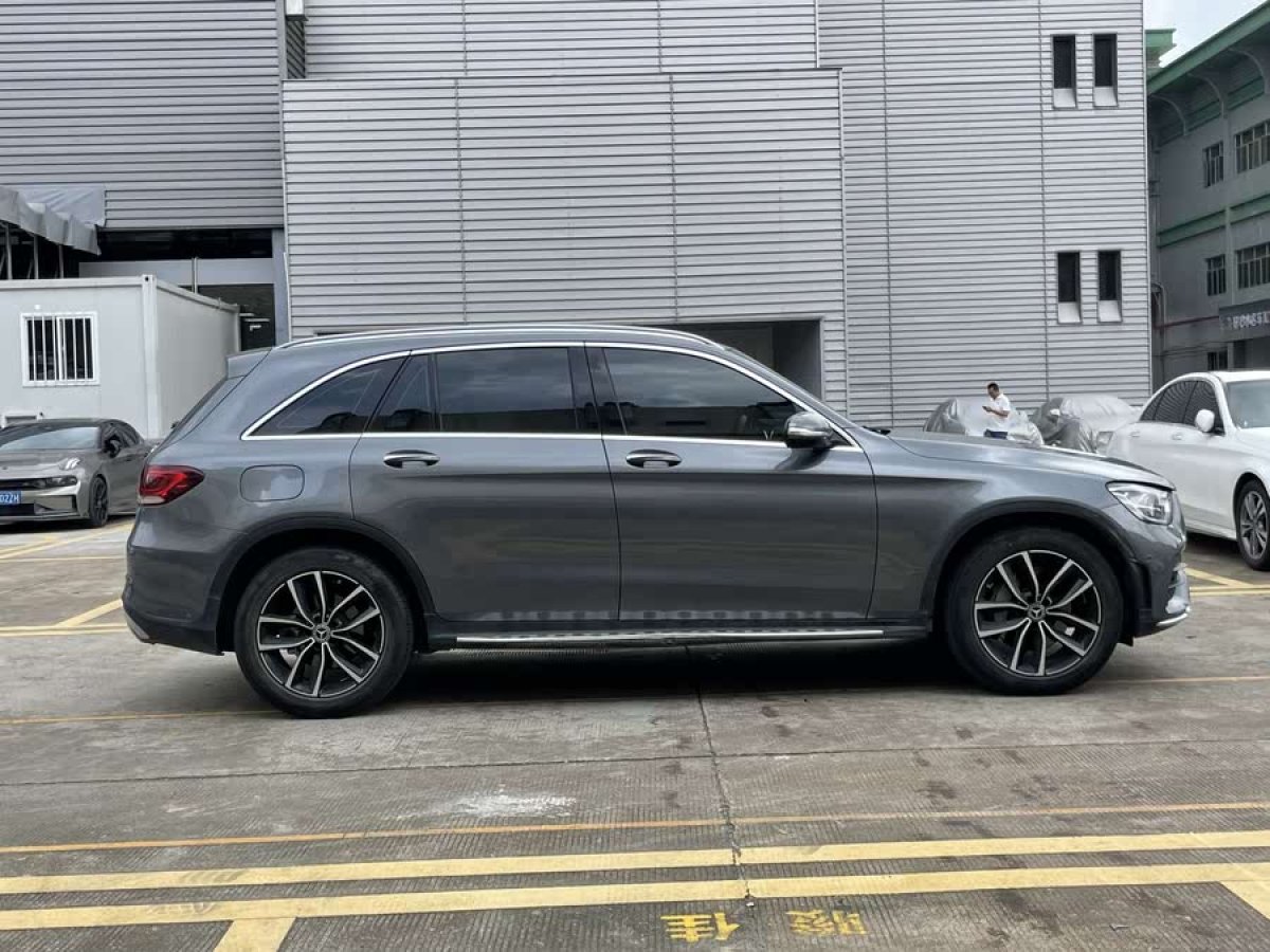 奔馳 奔馳GLC  2018款 改款 GLC 300 4MATIC 動感型圖片