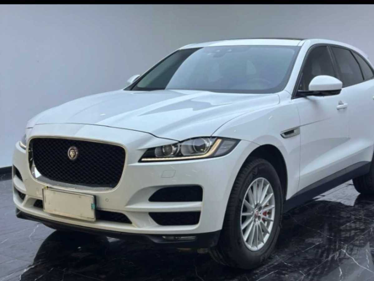 2017年6月捷豹 F-PACE  2016款 2.0T 兩驅(qū)都市尊享版