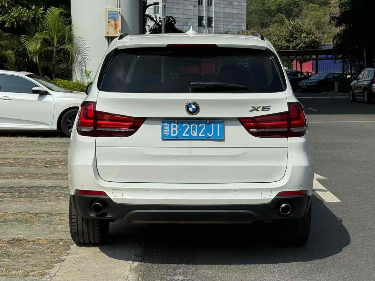 寶馬 寶馬X5  2014款 xDrive35i 領(lǐng)先型圖片