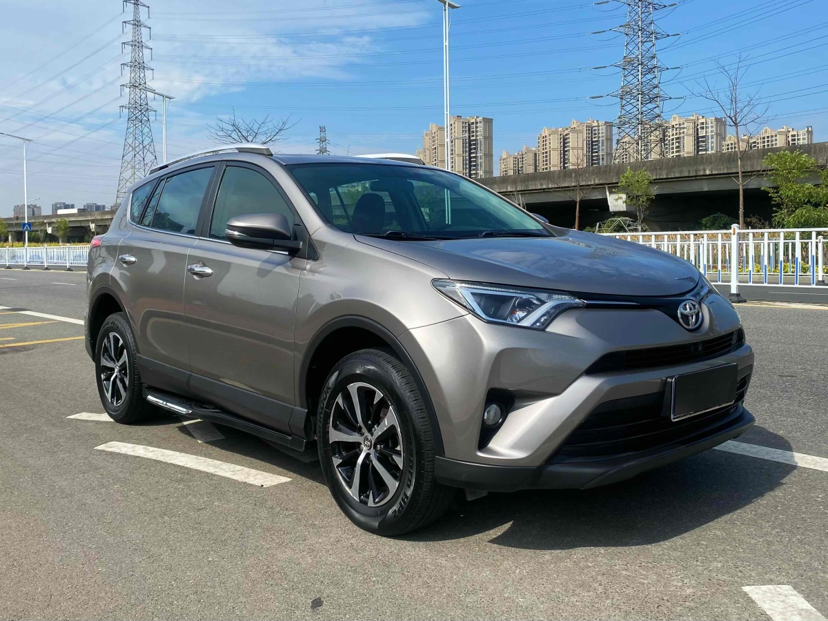 豐田 RAV4  2016款 榮放 2.0L CVT兩驅(qū)風尚版圖片