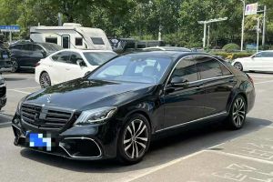 奔馳GLK級(jí) 奔馳 GLK 300 4MATIC 動(dòng)感天窗型