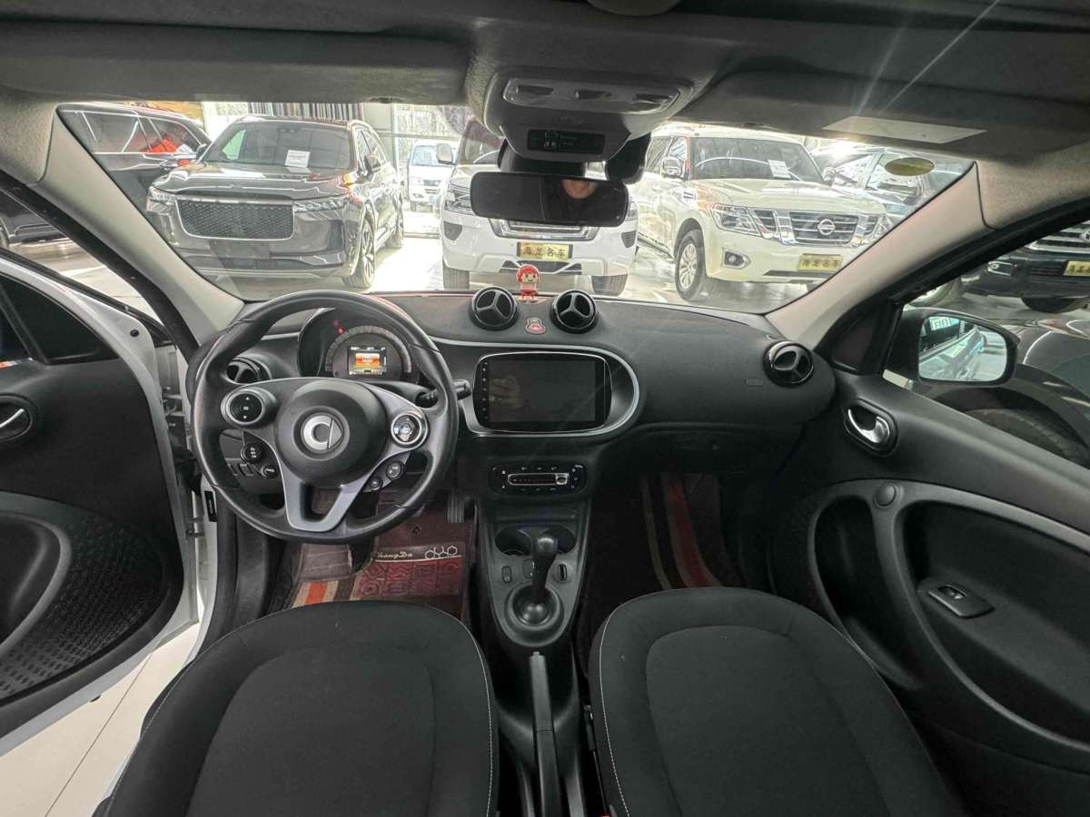 smart forfour  2018款 1.0L 52千瓦靈動版圖片