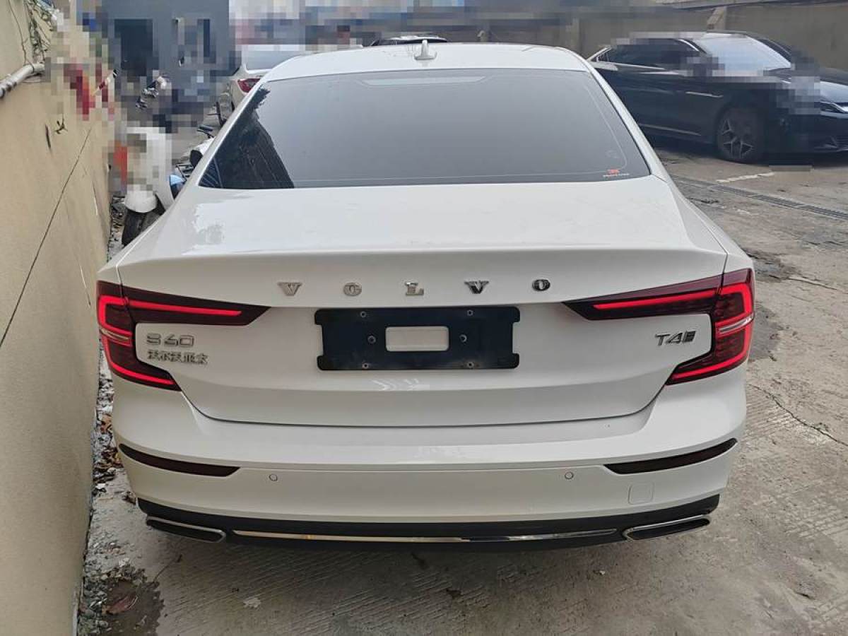 沃爾沃 S60L  2020款 T4 智逸豪華版圖片