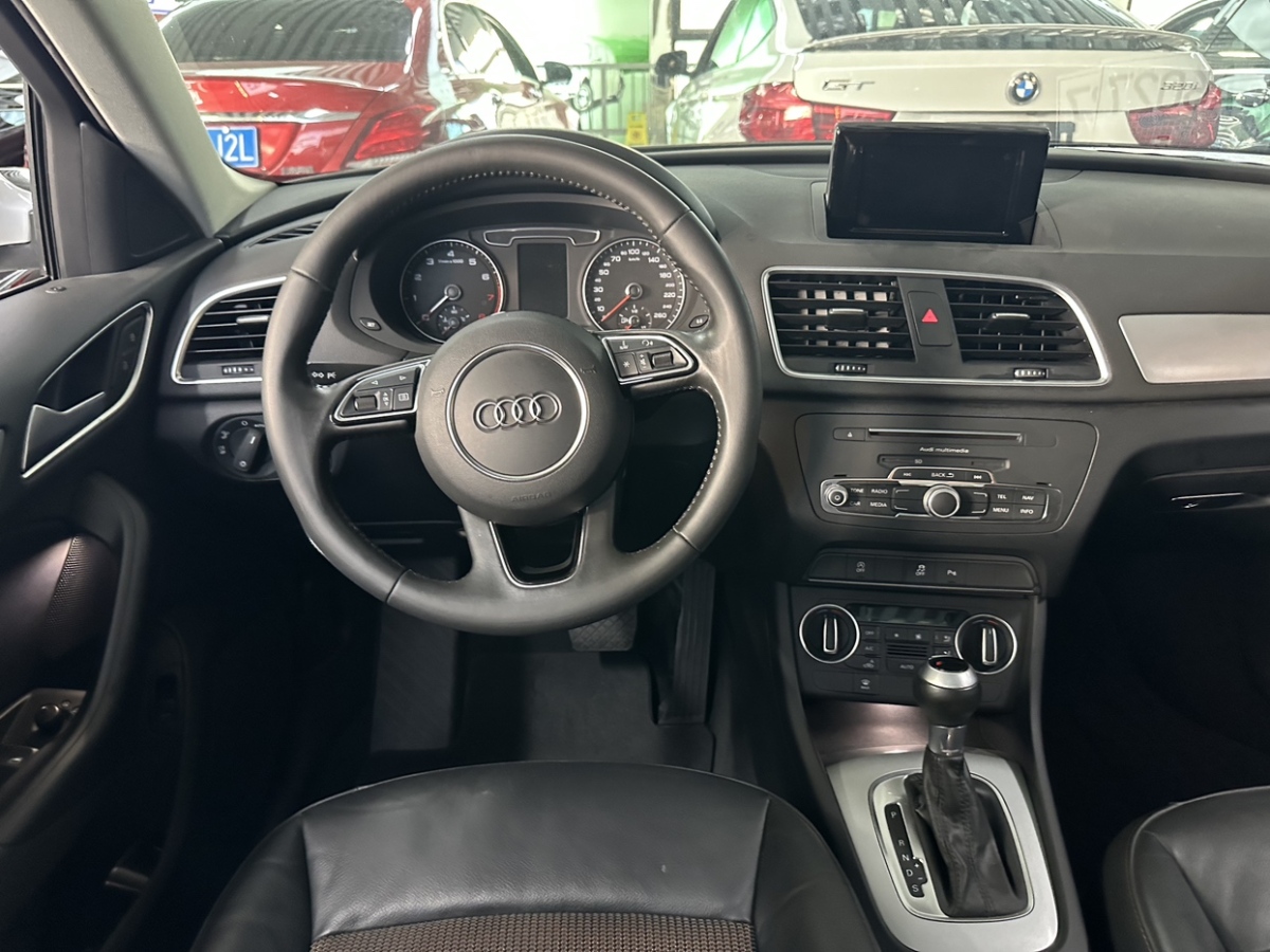 奧迪 奧迪Q3  2018款 30周年年型 30 TFSI 時尚型圖片