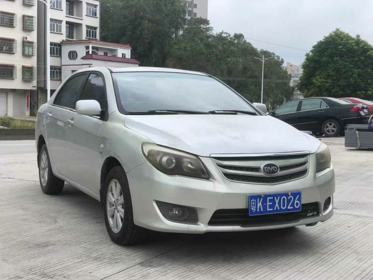 比亞迪 L3  2012款 1.5L 手動尊貴型圖片