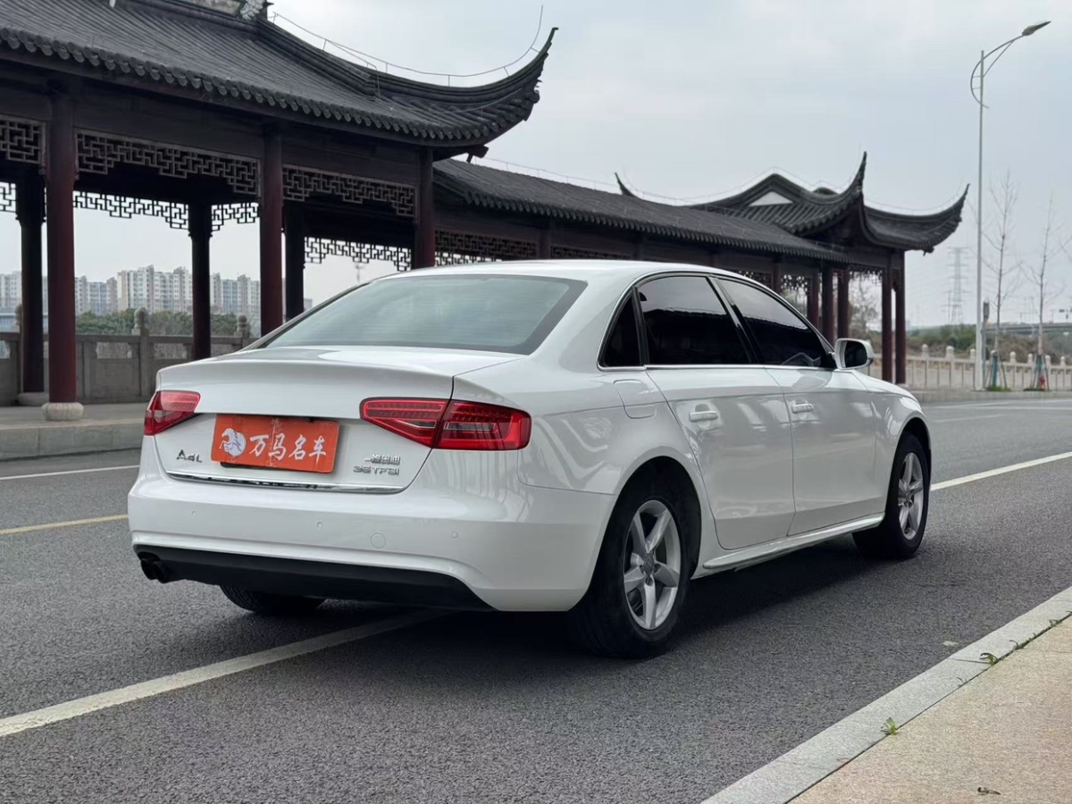 奧迪 奧迪A4L  2015款 35 TFSI 自動標(biāo)準(zhǔn)型圖片