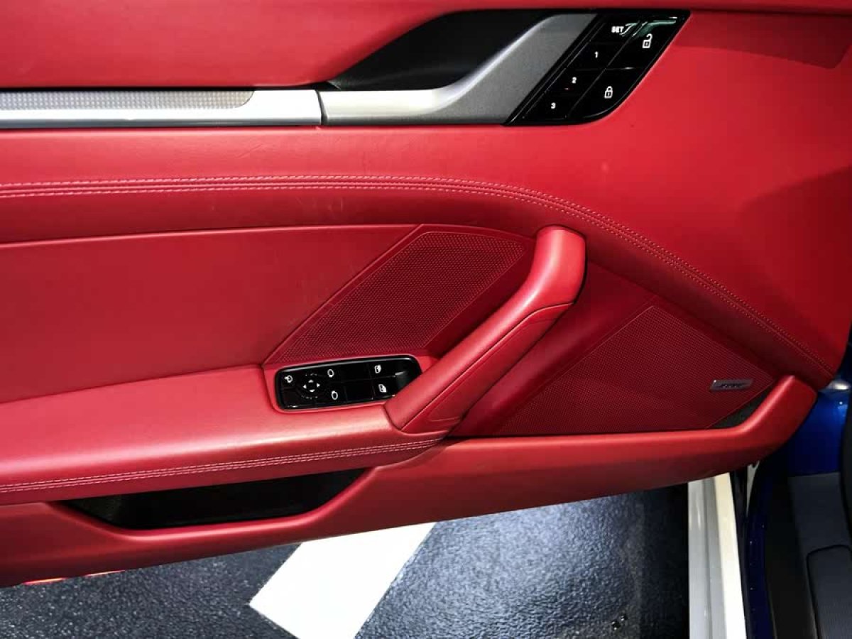 保時(shí)捷 911  2022款 Carrera 3.0T圖片