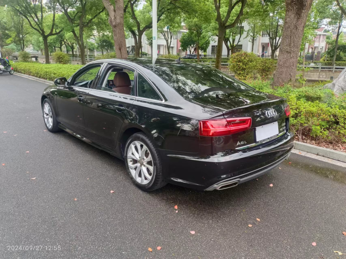 奧迪 奧迪A6L  2007款 A6L 4.2FSI Quattro至尊旗艦型導(dǎo)航版圖片