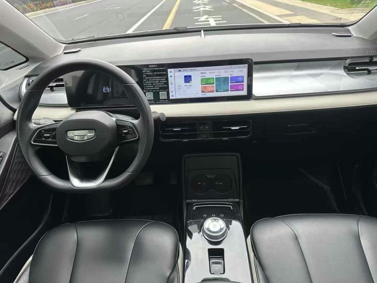 幾何 幾何A  2022款 Pro 430KM 公務(wù)版圖片