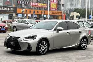 GS 雷克薩斯 300 F SPORT