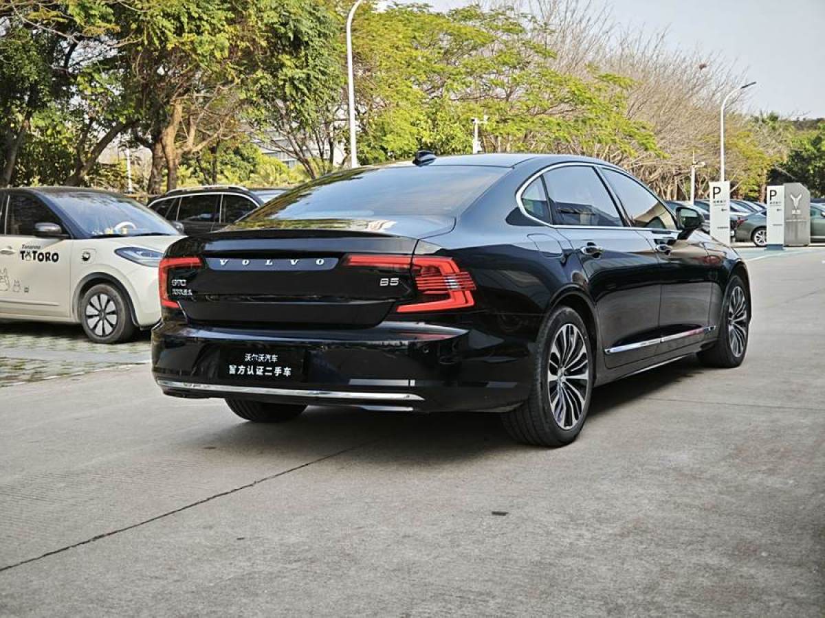 2023年7月沃爾沃 S90  2023款 B5 智逸豪華版