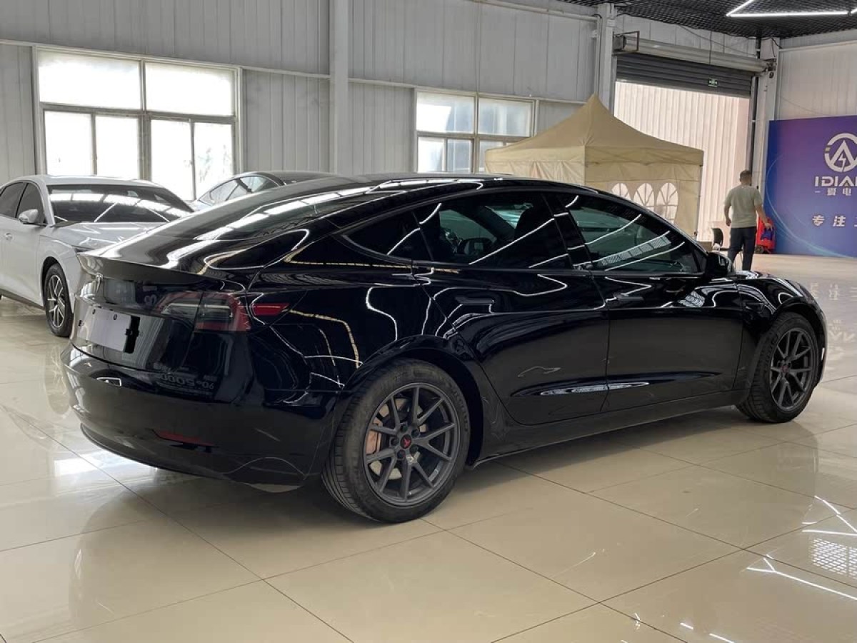 特斯拉 Model 3  2021款 改款 標準續(xù)航后驅(qū)升級版圖片