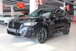 寶馬X3 寶馬 xDrive30i 領(lǐng)先型 M曜夜套裝