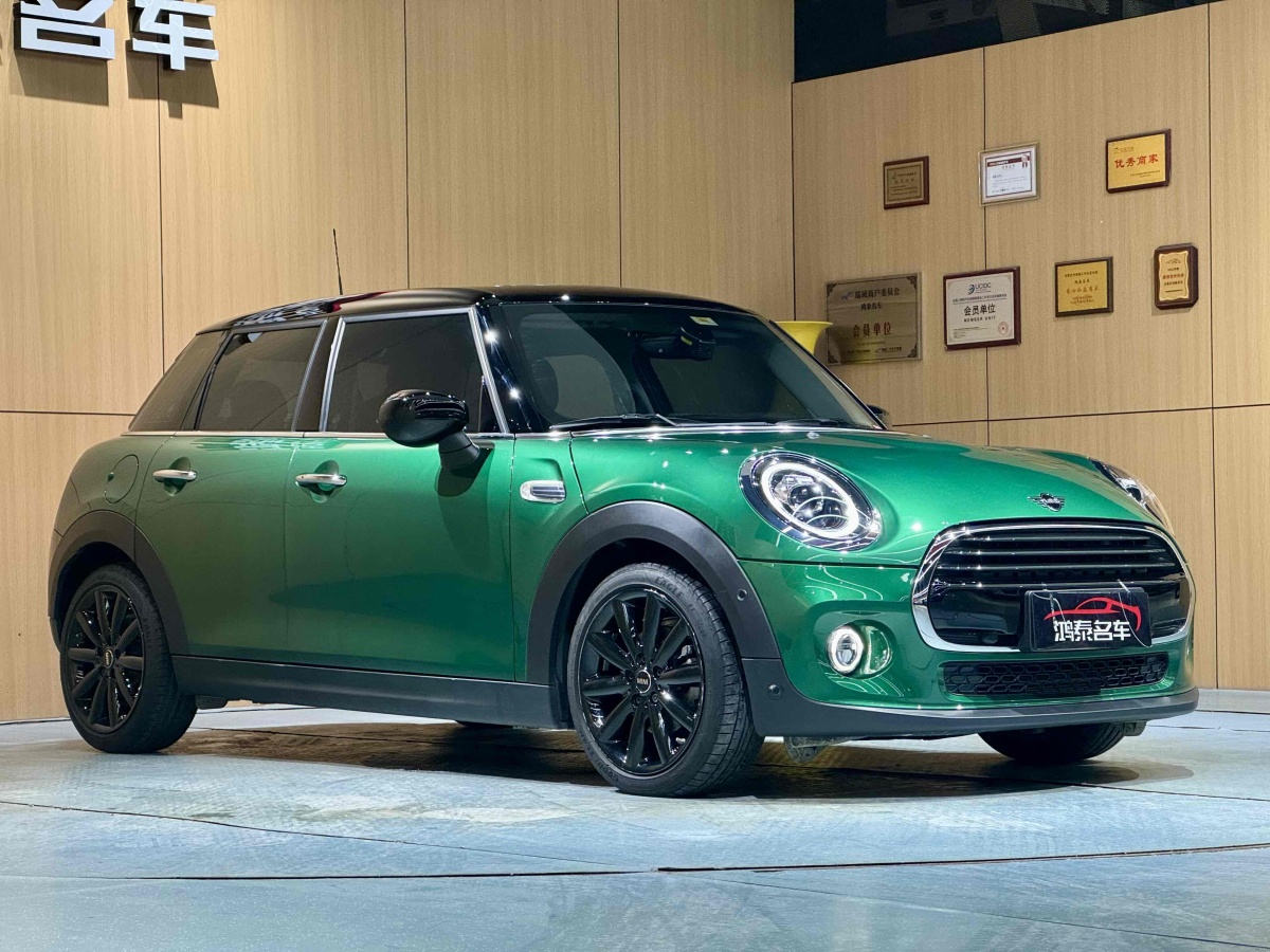 MINI MINI  2020款 1.5T COOPER 藝術(shù)家 五門版圖片