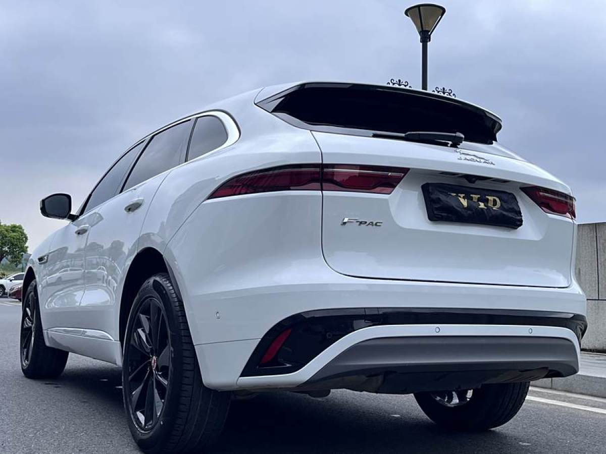 2021年9月捷豹 F-PACE  2021款 250PS R-Dynamic SE