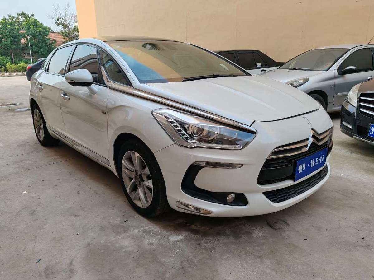 2014年02月DS DS 5  2013款 1.6T 豪華版THP160