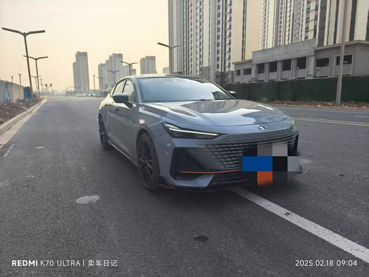 長(zhǎng)安 長(zhǎng)安UNI-V  2022款 1.5T 運(yùn)動(dòng)版圖片