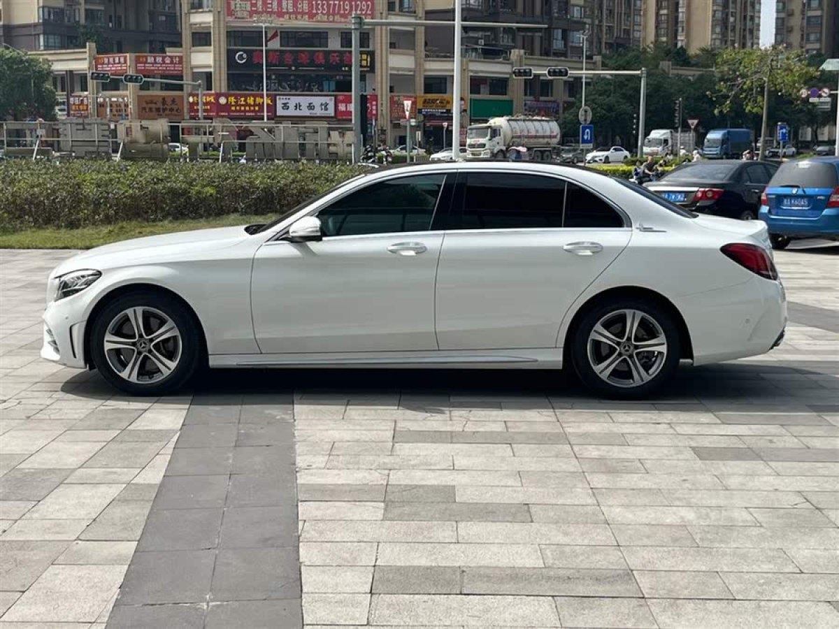 奔馳 奔馳C級  2019款 改款 C 260 L 運(yùn)動版圖片