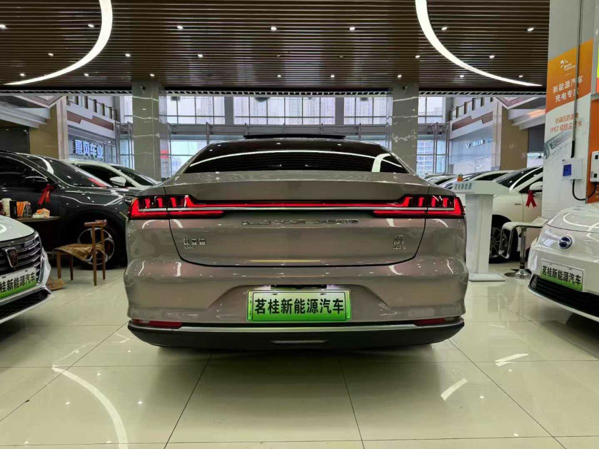 比亞迪 漢  2021款 EV 標(biāo)準(zhǔn)續(xù)航版豪華型圖片