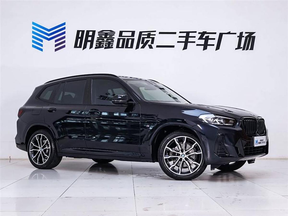 寶馬 寶馬X3  2022款 改款 xDrive30i 領(lǐng)先型 M曜夜套裝圖片