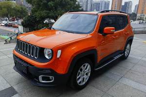 自由俠 Jeep 互聯(lián)大屏版 180T 自動(dòng)勁能版