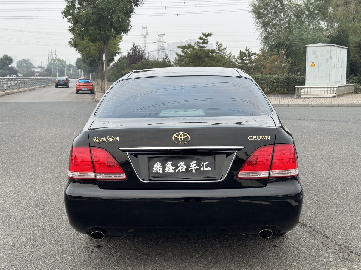 2005年8月豐田 皇冠  2007款 3.0L Royal Saloon導(dǎo)航