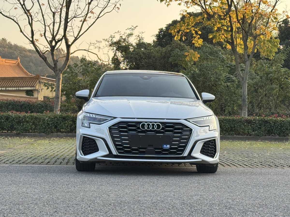 奧迪 奧迪A3  2022款 Sportback 35 TFSI 時(shí)尚運(yùn)動(dòng)型圖片