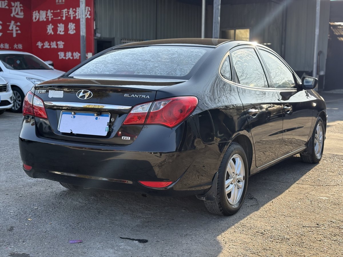 現(xiàn)代 悅動(dòng)  2011款 1.6L 手動(dòng)舒適型圖片