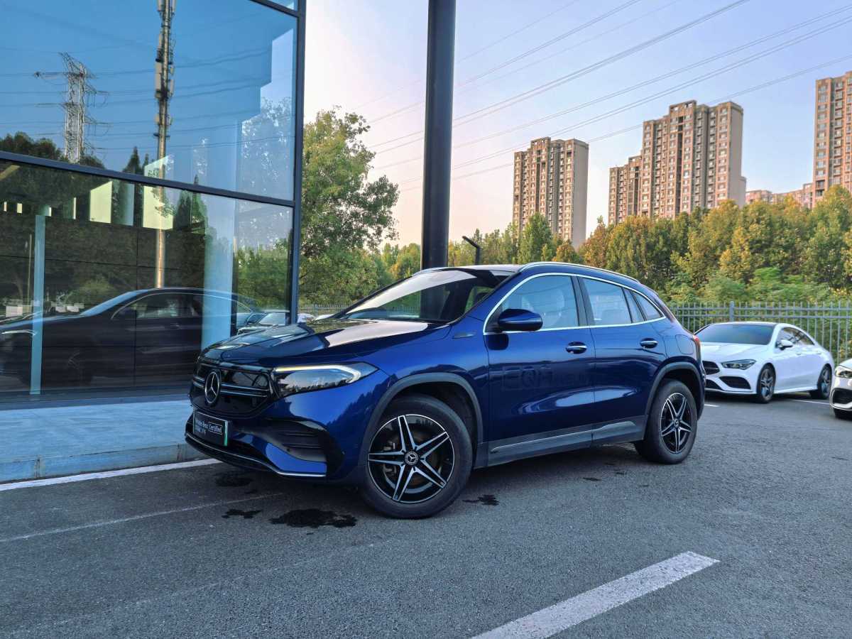 奔馳 奔馳EQA  2022款 EQA 300 4MATIC 首發(fā)特別版圖片