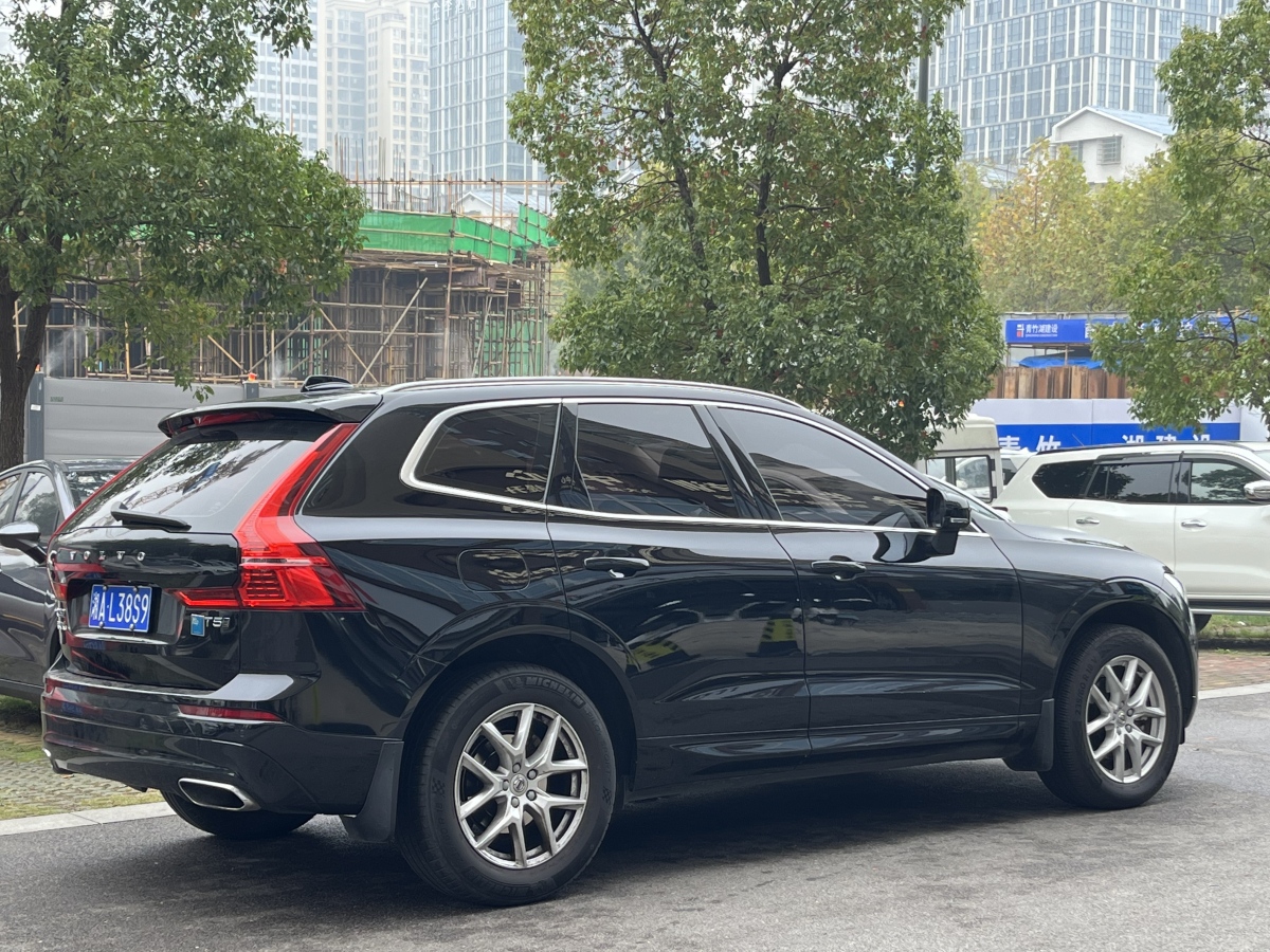 沃爾沃 XC60  2019款  T5 四驅(qū)智逸版 國VI圖片