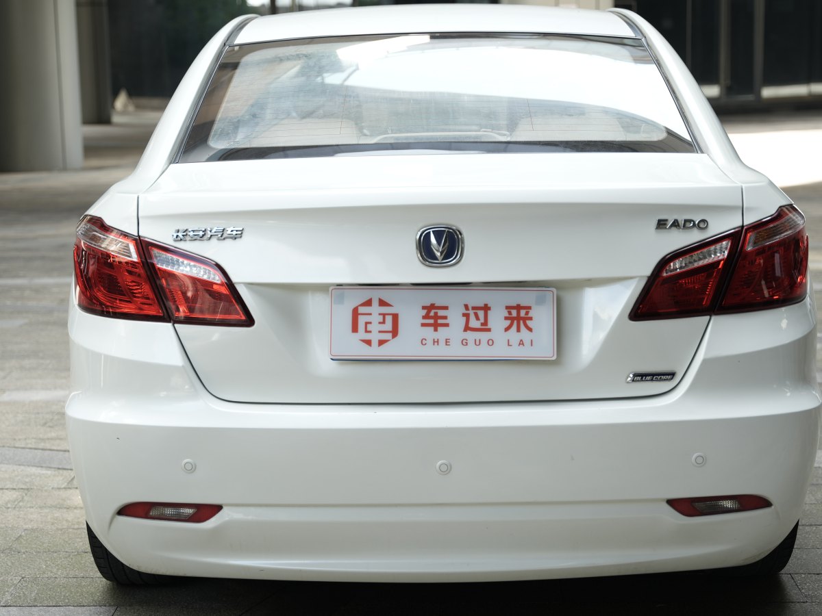 長(zhǎng)安 逸動(dòng)  2014款 1.6L 手動(dòng)豪華型圖片