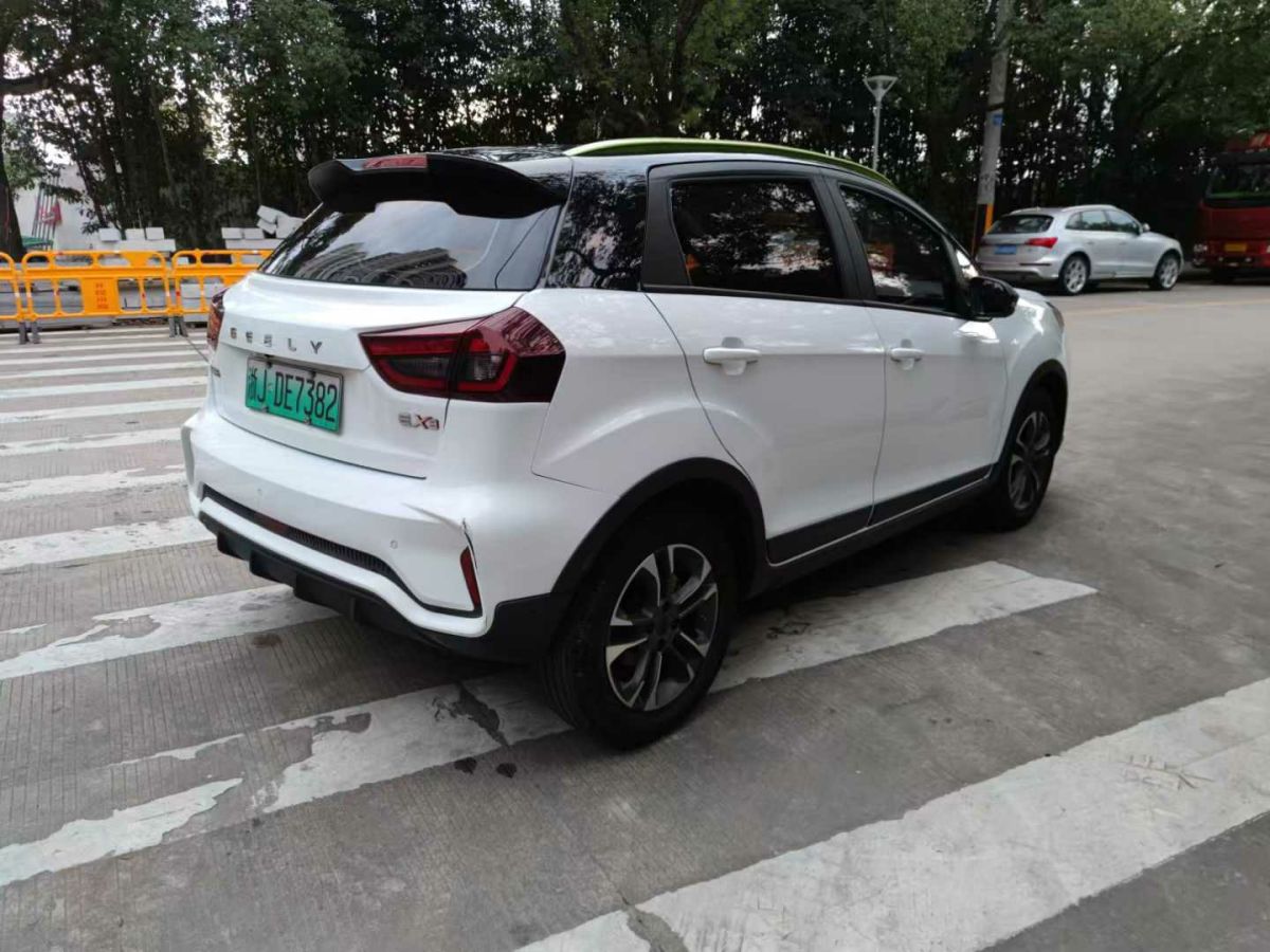 吉利 帝豪L  2022款 1.4T CVT尊貴型圖片