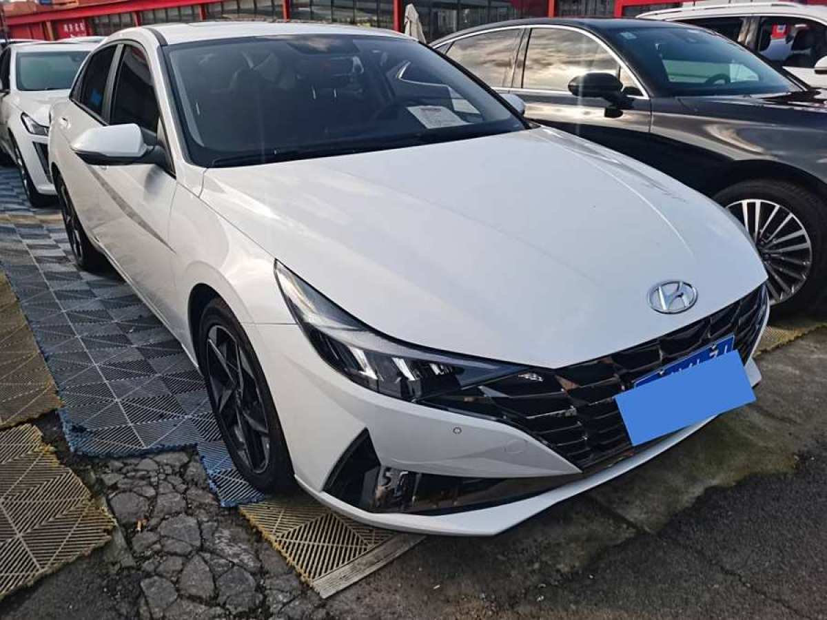 2022年7月現(xiàn)代 伊蘭特  2022款 1.5L CVT GLX精英版