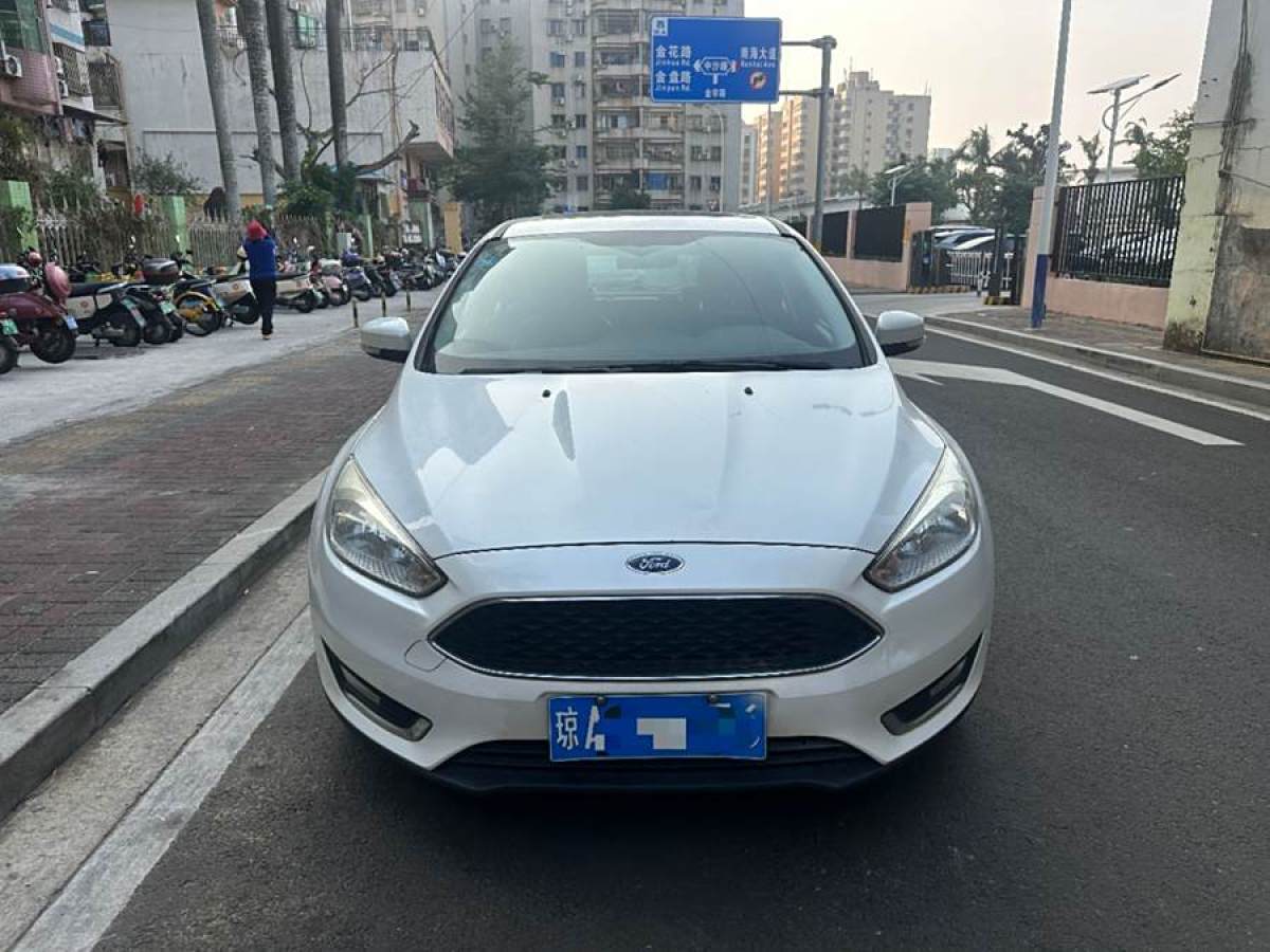 福特 ?？怂? 2015款 兩廂 EcoBoost 125 自動(dòng)超能風(fēng)尚型圖片