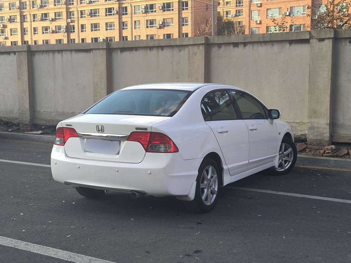 本田 思域  2009款 1.8L 自動舒適版圖片