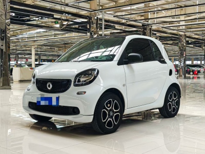 2016年12月 smart fortwo 1.0L 52千瓦硬頂靈動版圖片